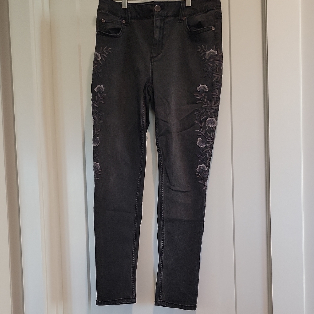 Seven7 Charcoal Skinny Jeans with Side Floral Embroidery
